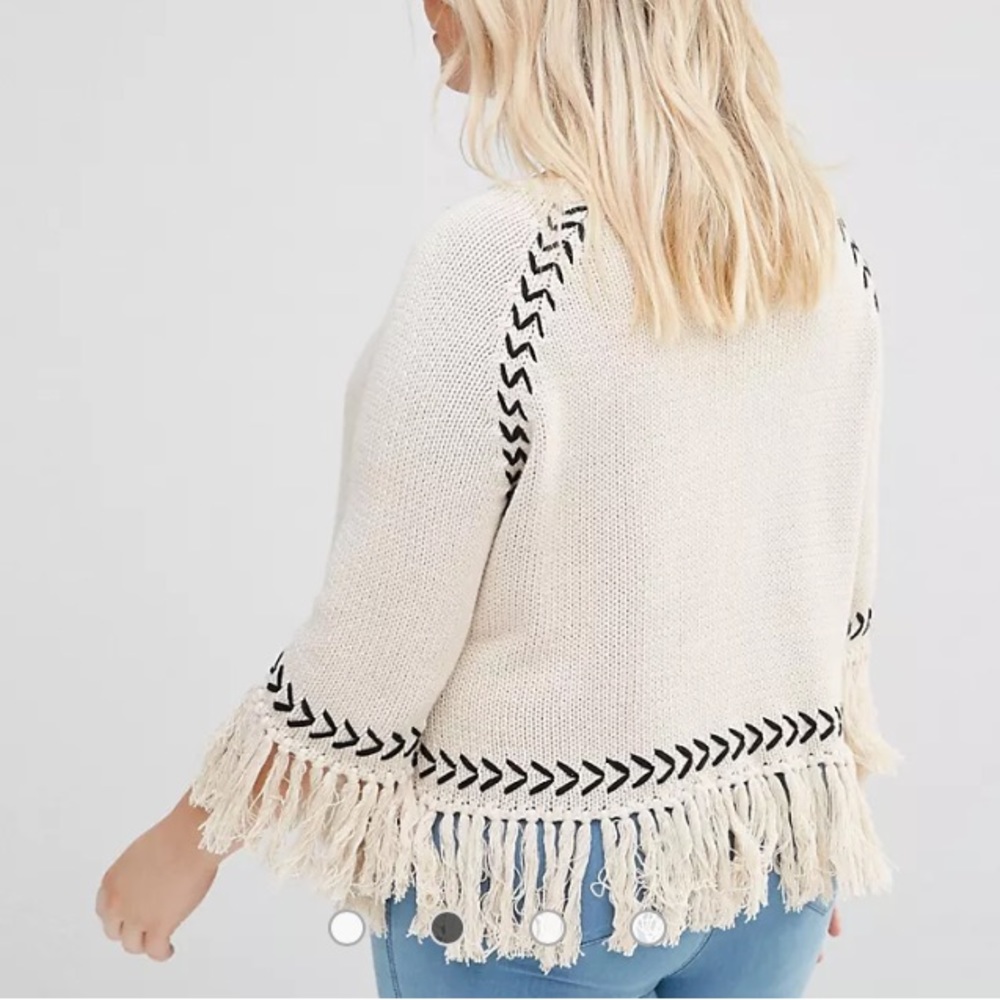 Boxy Western Fringe Boho Cream w/Black Bell Sleeve Chunky Knit Sweater Women’s L - Picture 2 of 10